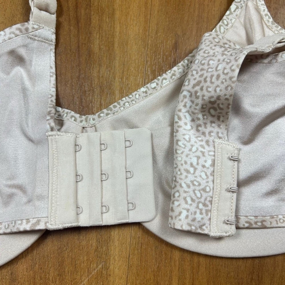 Olga women’s Cream lace Bra size:40C - Picture 5 of 8